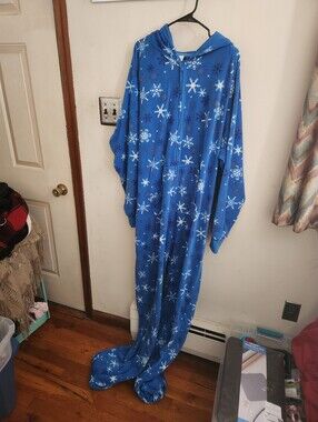 🎉 Adult Snowflake Themed Footed Pjs